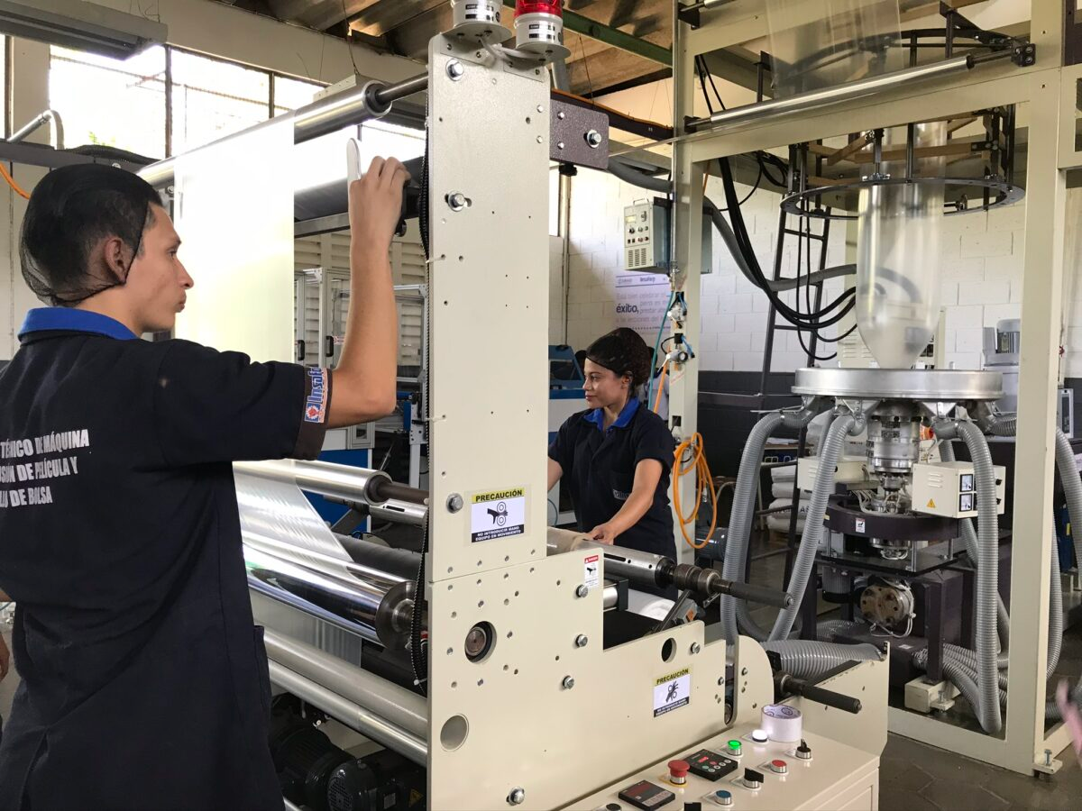 extrusion corte y sello 3 1200x900 1.webp